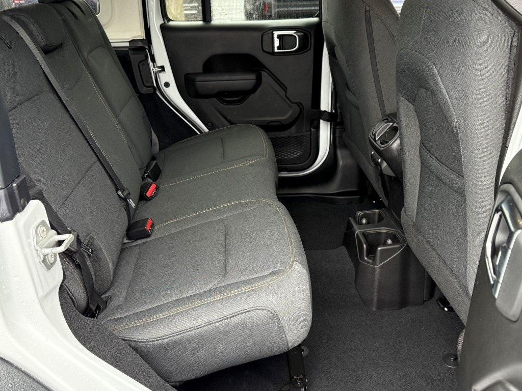 new 2025 Jeep Wrangler car, priced at $42,525