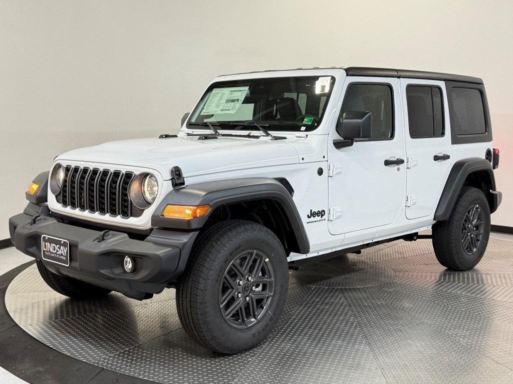 new 2025 Jeep Wrangler car, priced at $42,525