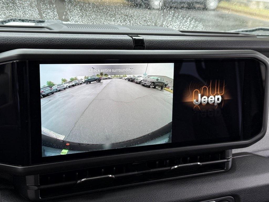 new 2025 Jeep Wrangler car, priced at $42,525