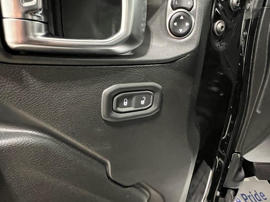 new 2026 Jeep Wrangler car, priced at $52,548