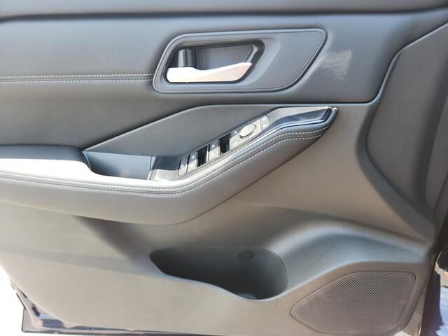 new 2025 Nissan Rogue car, priced at $32,405