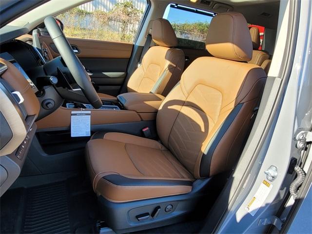 new 2025 Nissan Pathfinder car, priced at $43,045