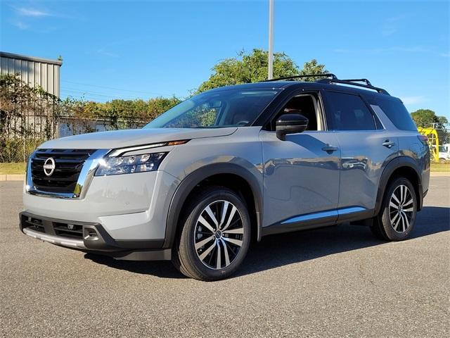 new 2025 Nissan Pathfinder car, priced at $43,045