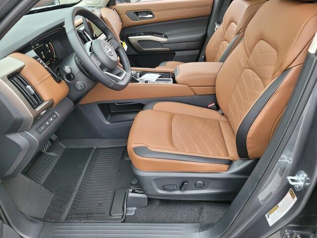 new 2025 Nissan Pathfinder car, priced at $41,620