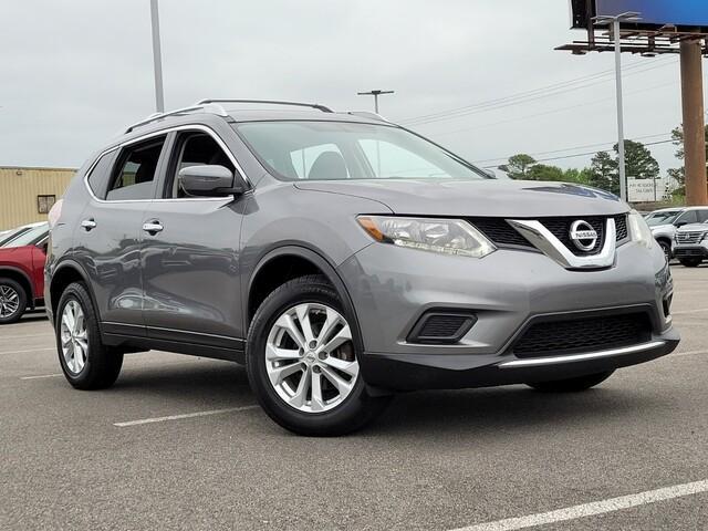 used 2016 Nissan Rogue car, priced at $13,382