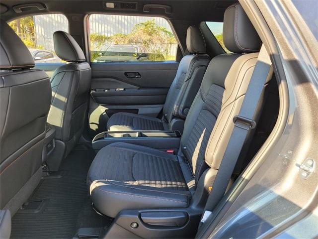 new 2025 Nissan Pathfinder car, priced at $37,961