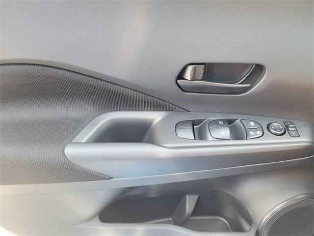 new 2025 Nissan Kicks Play car, priced at $22,992