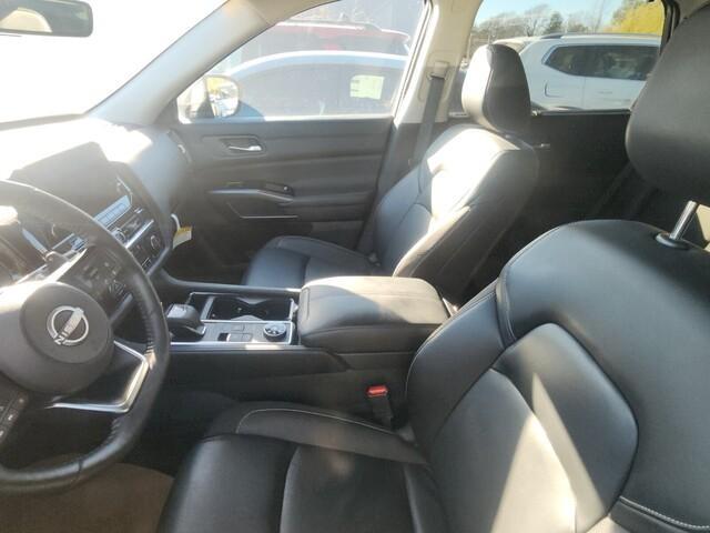 used 2023 Nissan Pathfinder car, priced at $32,998