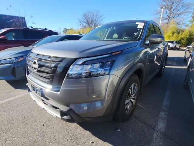 used 2023 Nissan Pathfinder car, priced at $32,998