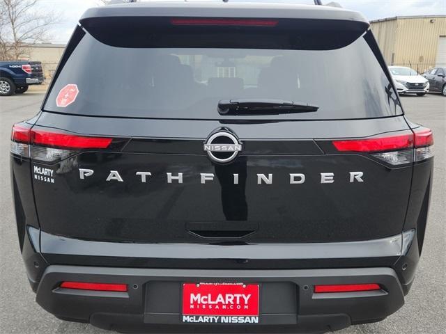 new 2025 Nissan Pathfinder car, priced at $37,910