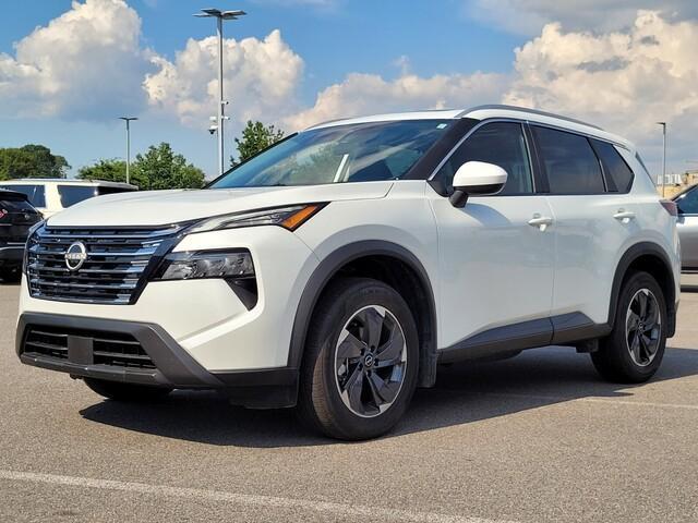 used 2025 Nissan Rogue car, priced at $29,899