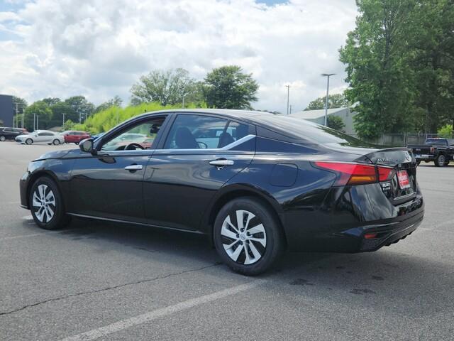 used 2025 Nissan Altima car, priced at $23,342