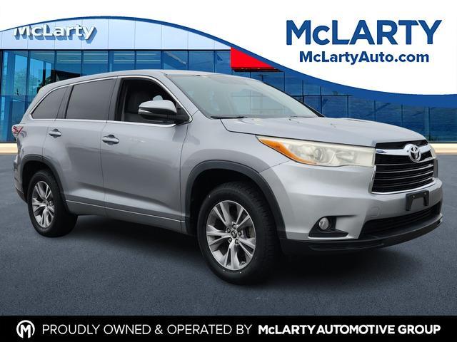 used 2016 Toyota Highlander car, priced at $19,200