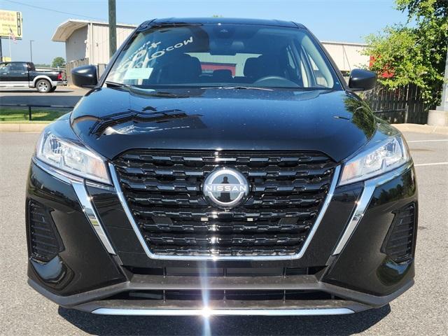new 2025 Nissan Kicks Play car, priced at $23,069