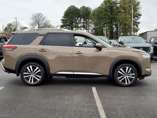 new 2024 Nissan Pathfinder car, priced at $46,475