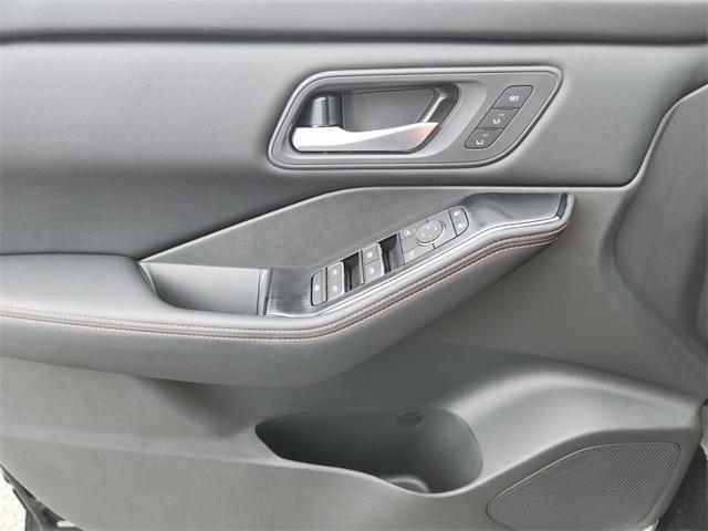new 2025 Nissan Rogue car, priced at $33,892
