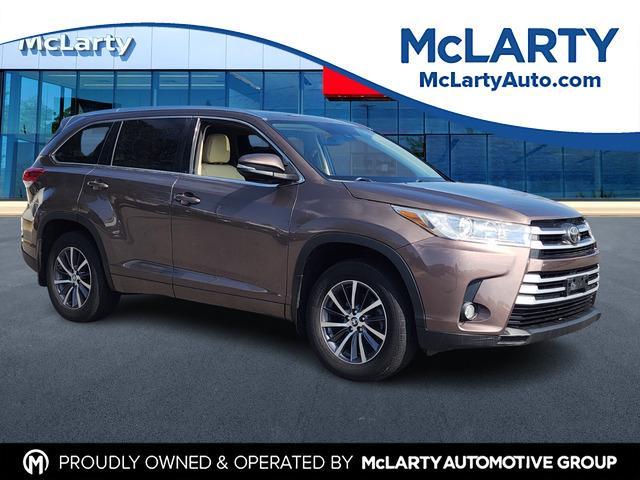 used 2017 Toyota Highlander car, priced at $22,900