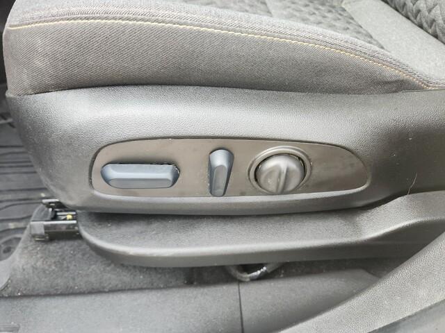 used 2023 Chevrolet Equinox car, priced at $19,993