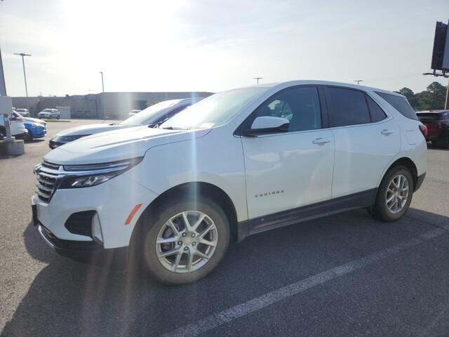used 2023 Chevrolet Equinox car, priced at $20,900