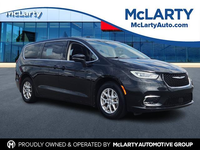 used 2023 Chrysler Pacifica car, priced at $22,900
