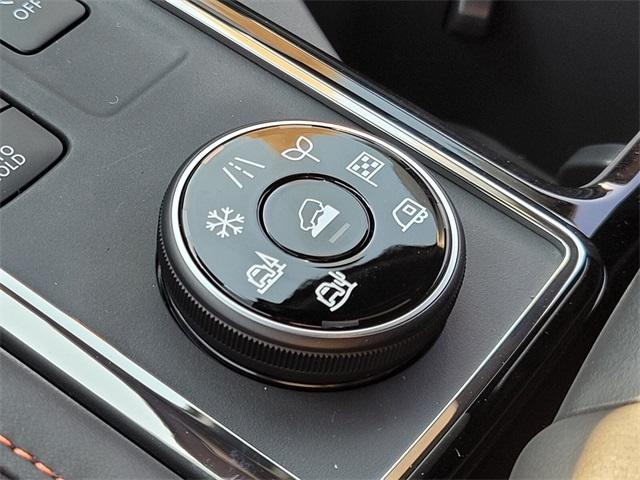 new 2025 Nissan Pathfinder car, priced at $37,873