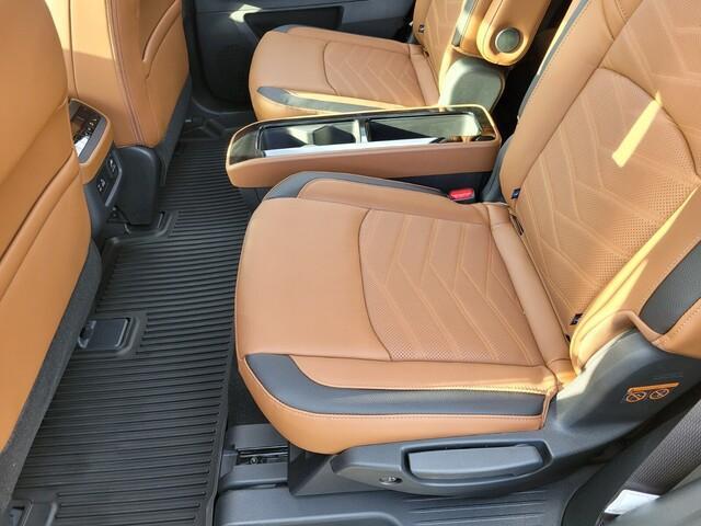 new 2025 Nissan Pathfinder car, priced at $43,843