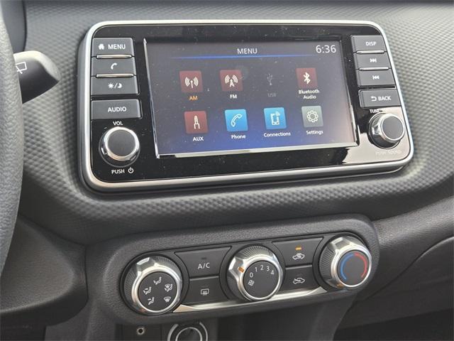 new 2025 Nissan Kicks Play car, priced at $22,044