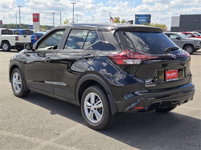 new 2025 Nissan Kicks Play car, priced at $22,044