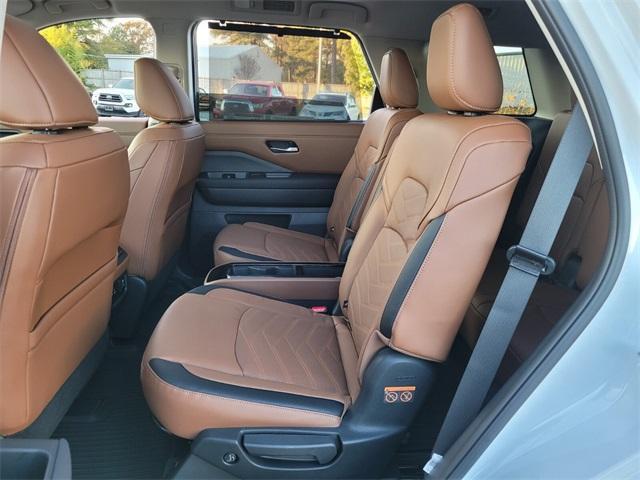 new 2025 Nissan Pathfinder car, priced at $44,437
