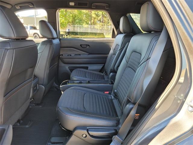 new 2025 Nissan Pathfinder car, priced at $37,961