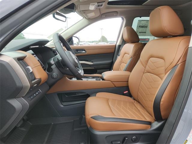new 2025 Nissan Pathfinder car, priced at $51,052
