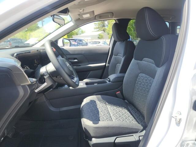new 2025 Nissan Kicks car, priced at $25,327
