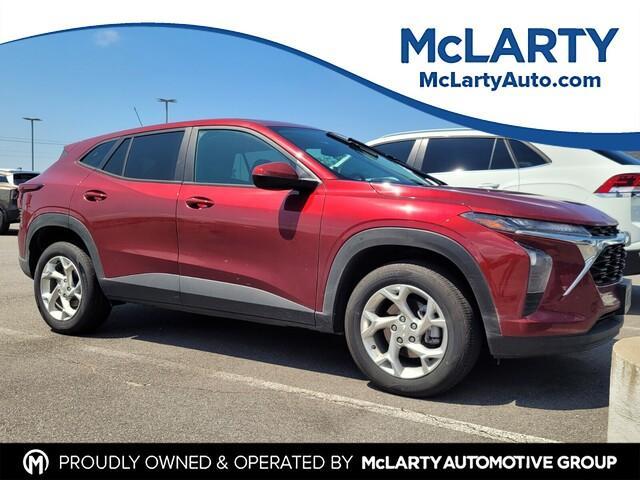 used 2025 Chevrolet Trax car, priced at $21,427