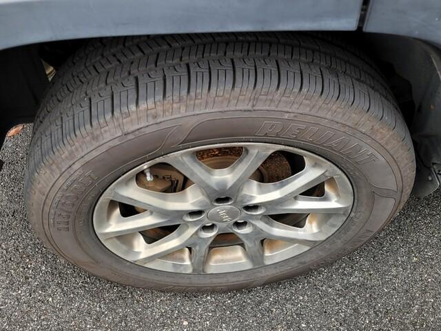 used 2018 Jeep Cherokee car, priced at $12,998