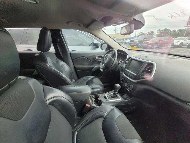 used 2018 Jeep Cherokee car, priced at $12,998