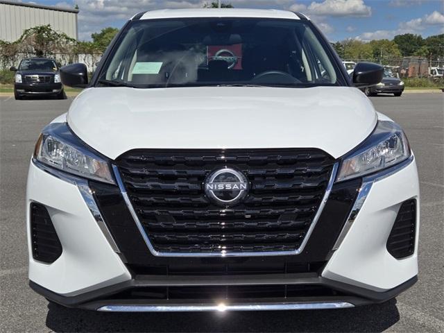 new 2025 Nissan Kicks Play car, priced at $22,044