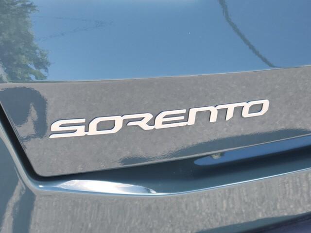 used 2025 Kia Sorento Hybrid car, priced at $36,360