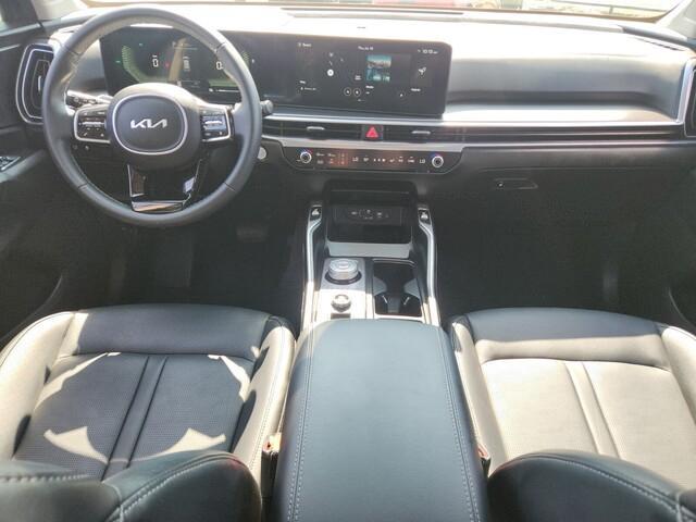 used 2025 Kia Sorento Hybrid car, priced at $36,360