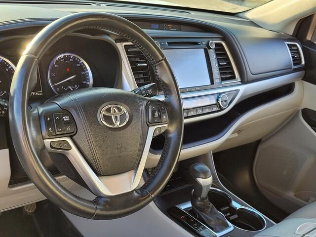 used 2018 Toyota Highlander car, priced at $18,794