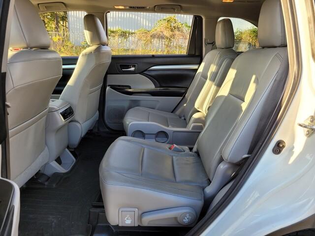 used 2018 Toyota Highlander car, priced at $18,794