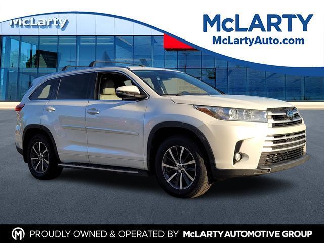 used 2018 Toyota Highlander car, priced at $18,794