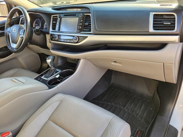 used 2018 Toyota Highlander car, priced at $18,794