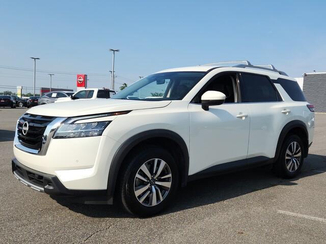 used 2024 Nissan Pathfinder car, priced at $36,298