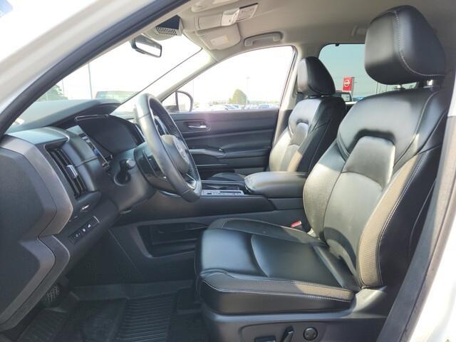 used 2024 Nissan Pathfinder car, priced at $36,298