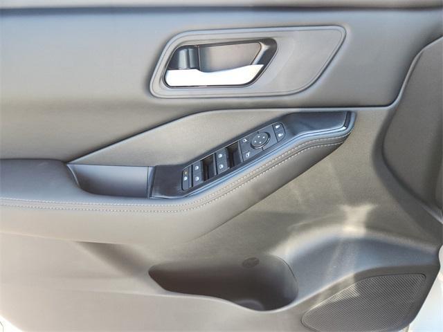 new 2025 Nissan Rogue car, priced at $31,125