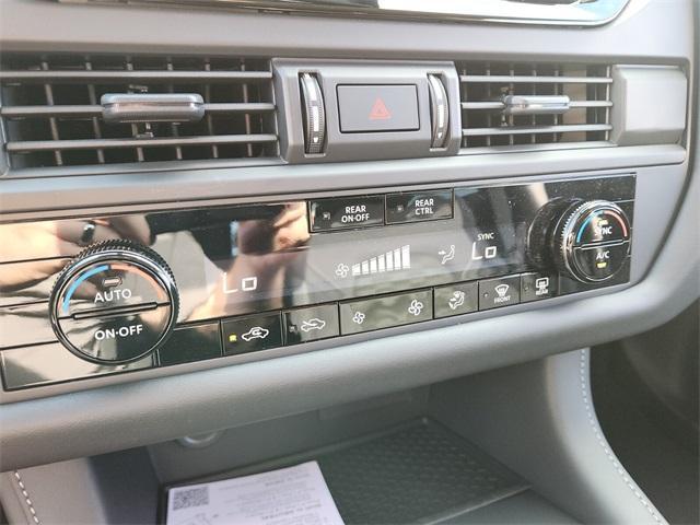 new 2025 Nissan Pathfinder car, priced at $36,277