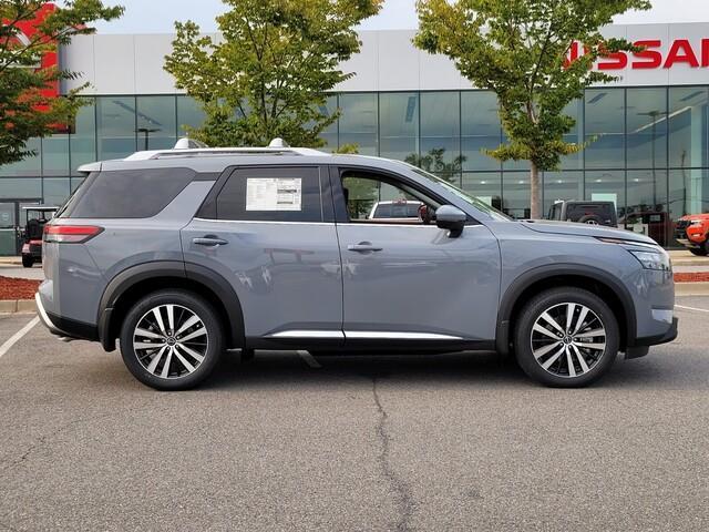new 2025 Nissan Pathfinder car, priced at $50,228