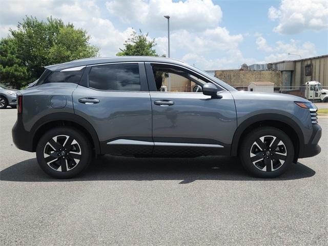 new 2025 Nissan Kicks car, priced at $28,021