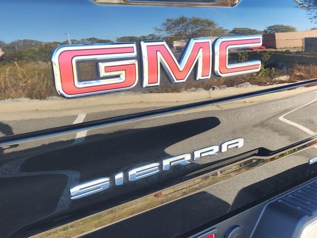 used 2022 GMC Sierra 1500 car, priced at $32,500