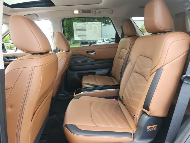 new 2025 Nissan Pathfinder car, priced at $51,672
